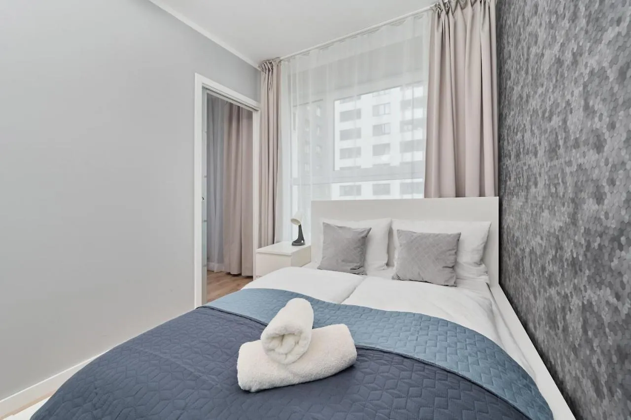 Gwiazdzista Apartment By The Sky Tower In Wroclaw By Noclegi Renters Poland
